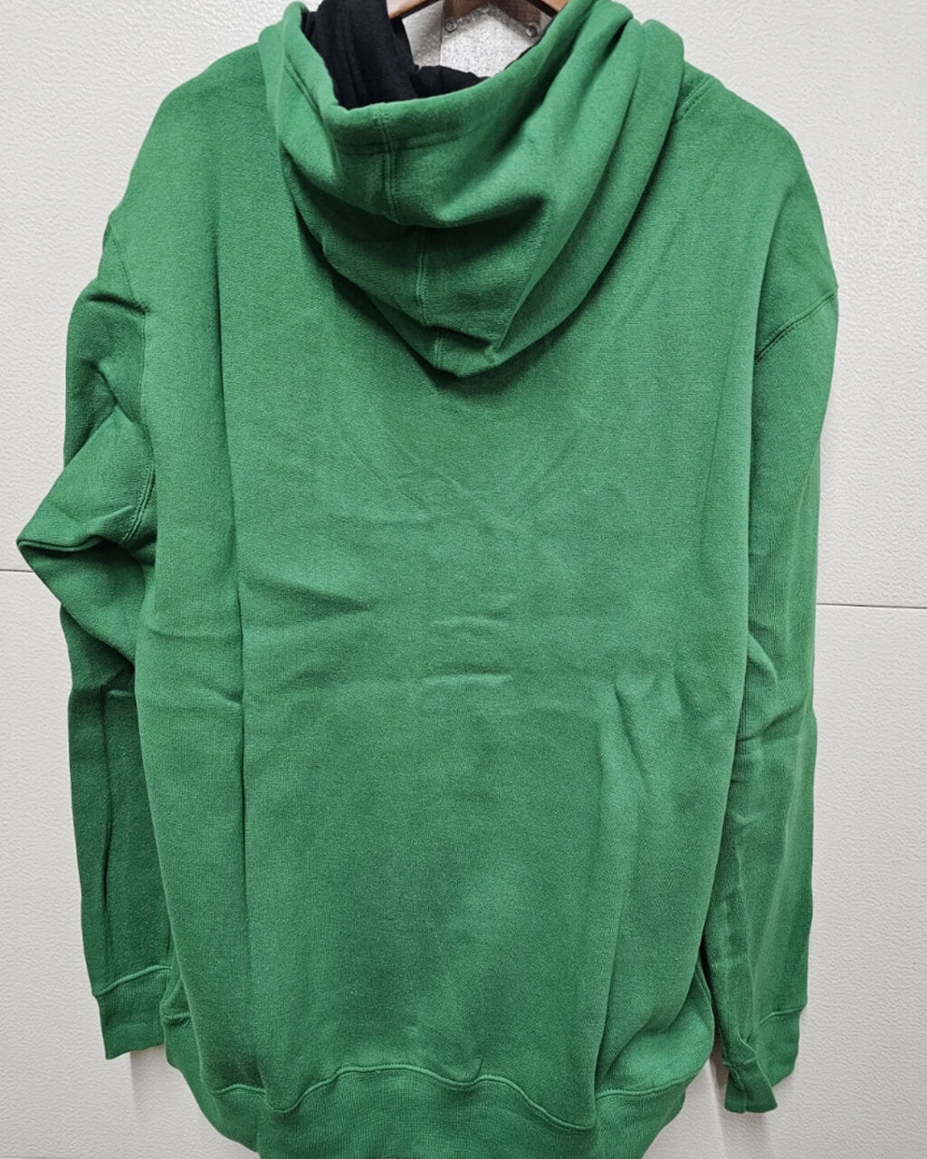 UND| North Dakota Fighting Sioux | Green Hooded Sweatshirt